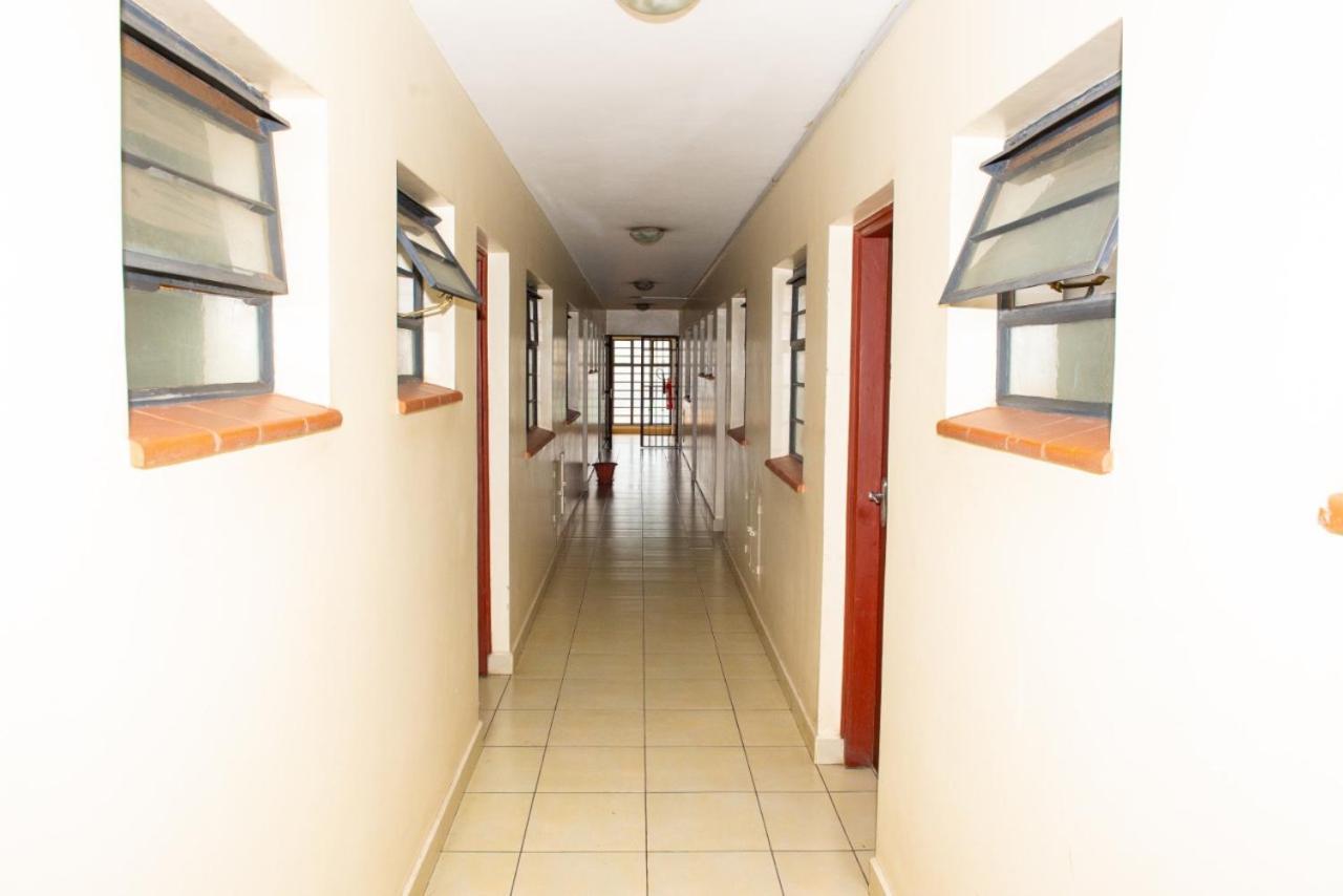 Mercy-Phillips Apartments Located At Eagle Tower Building Nairobi City Centre Экстерьер фото